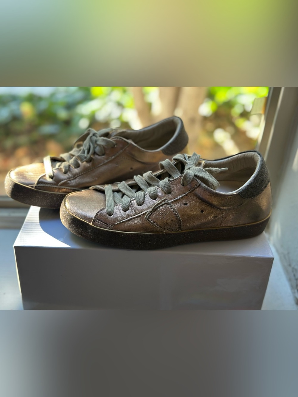 Philippe Model Women’s Golden Leather Low-Top Sneakers